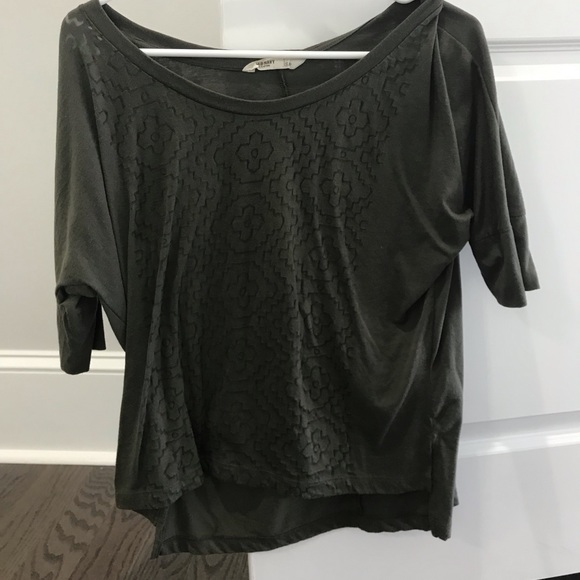 Old navy top - Picture 1 of 1